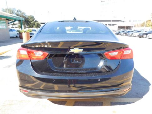 Used 2018 Chevrolet Malibu LT image 7