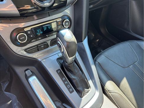 Used 2014 Ford Focus Titanium image 32