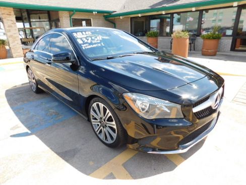 Used 2018 Mercedes-Benz CLA 250 image 2