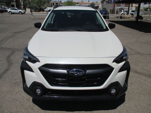 Used 2024 Subaru Outback Premium AWD/4WD image 6
