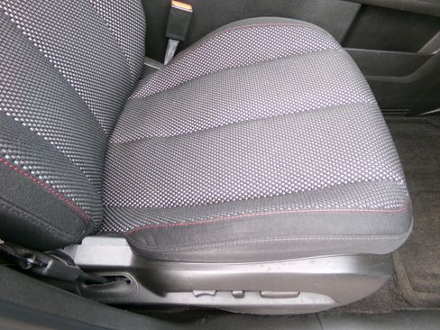 Used 2014 Chevrolet Equinox LT image 12