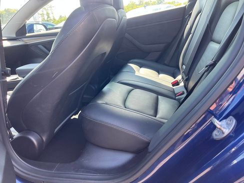 Used 2022 Tesla Model 3 Performance image 11