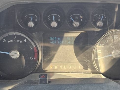 Used 2014 Ford F550 image 12