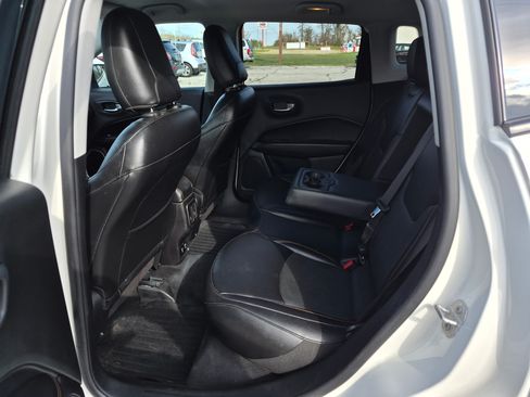 Used 2019 Jeep Compass Limited image 6