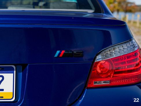 Used 2008 BMW M5 image 15