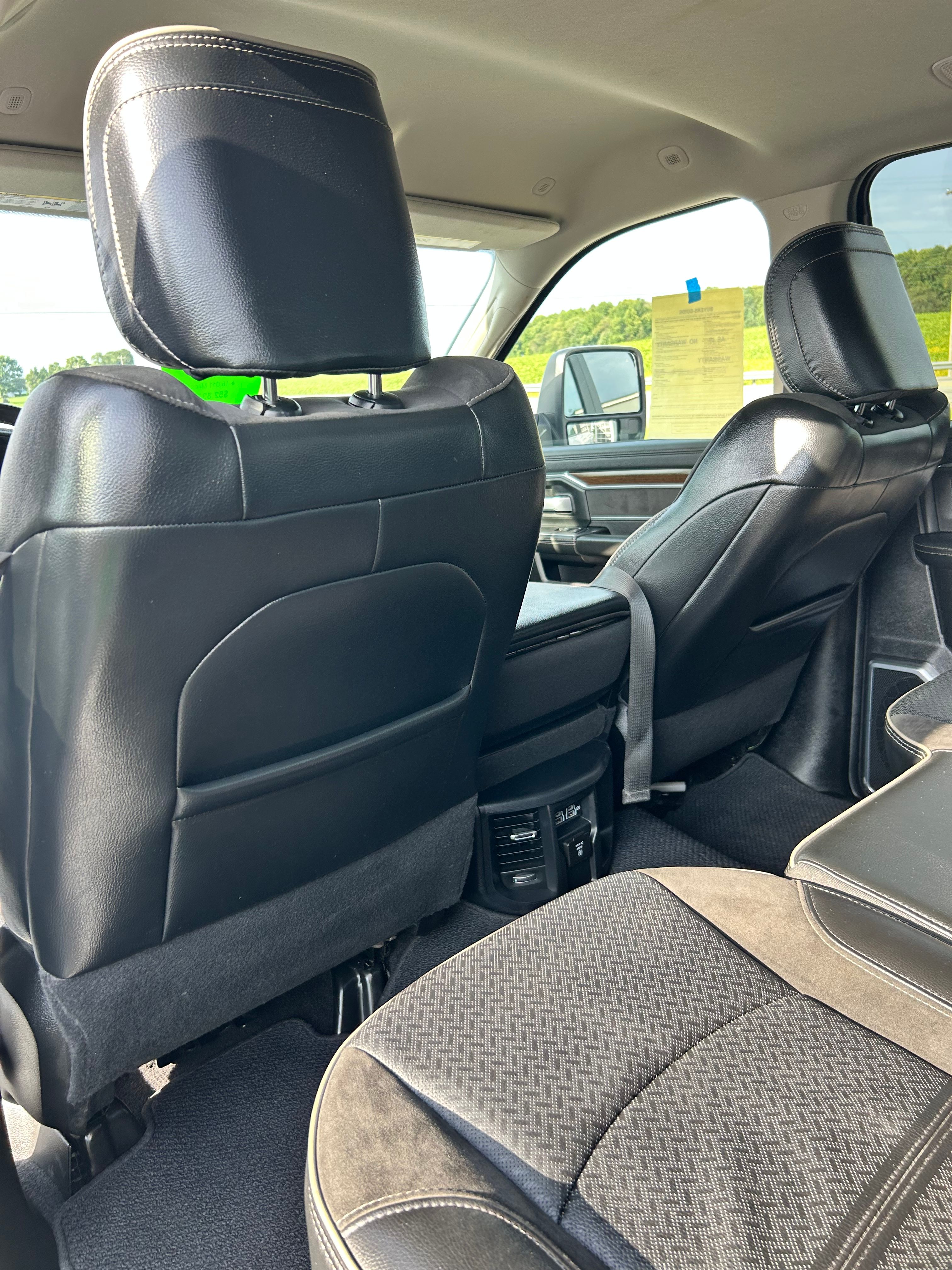 Used 2024 RAM 2500 4x4 Crew Cab Laramie image 43
