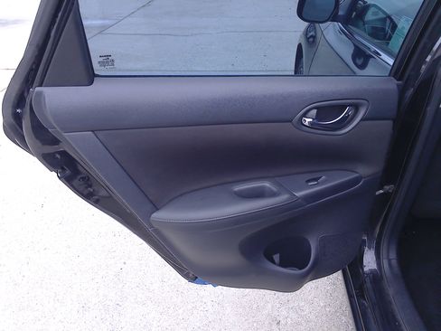 Used 2018 Nissan Sentra S FWD image 12