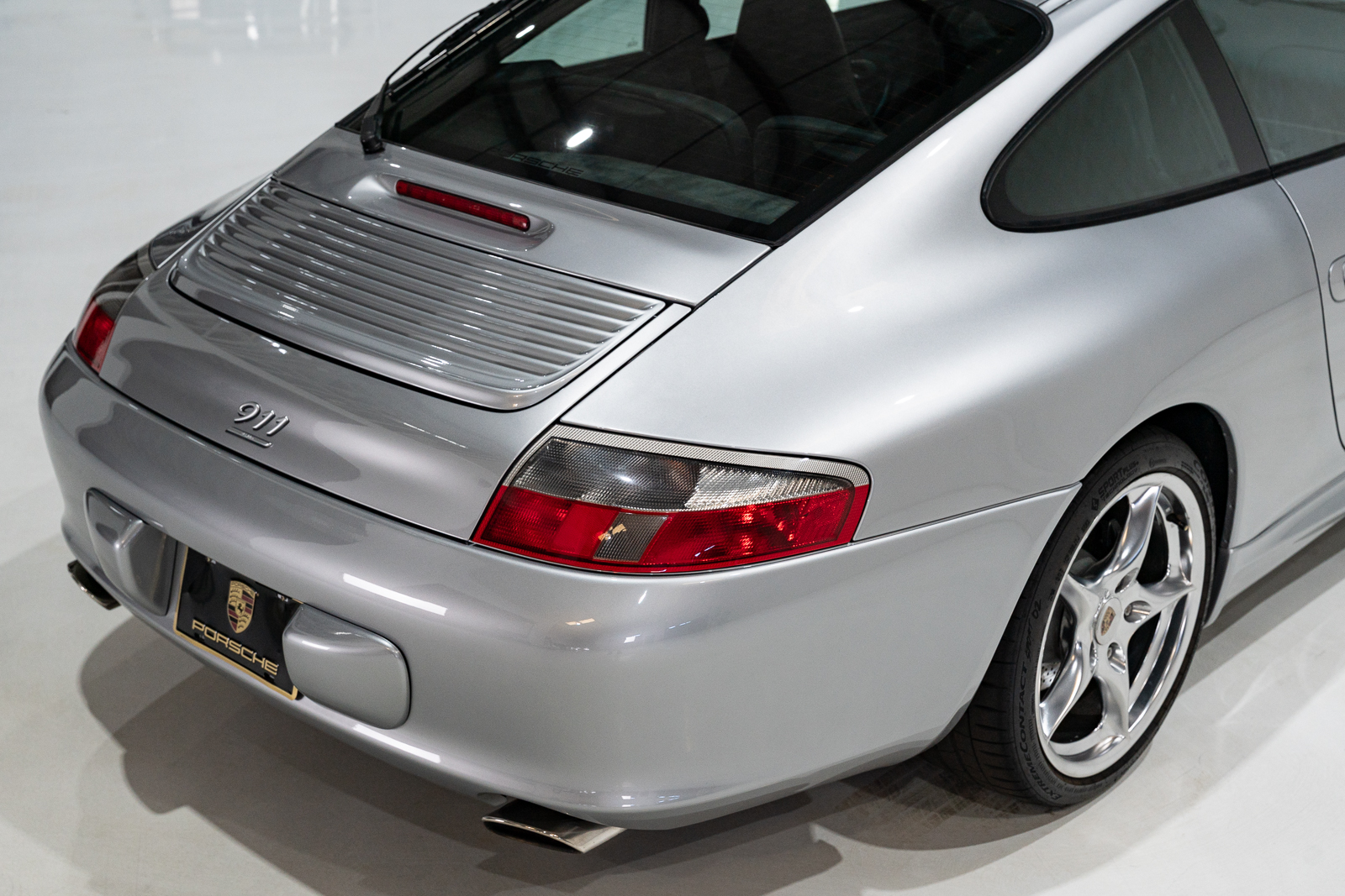 Used 2004 Porsche 911 40th Anniversary Coupe RWD image 42