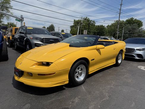 Used 1995 Chevrolet Camaro Z28 RWD image 11