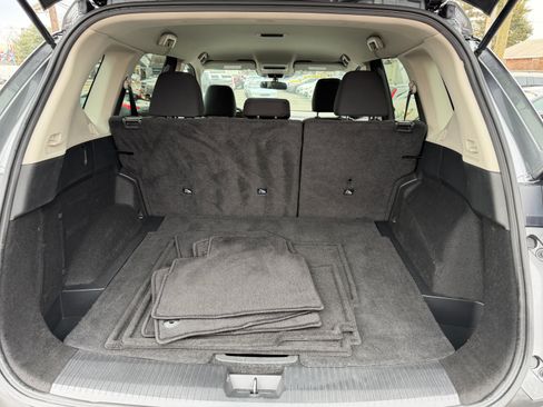 Used 2023 Nissan Rogue S image 31