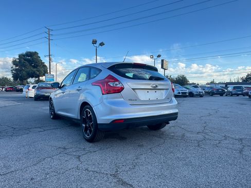 Used 2012 Ford Focus SE image 5
