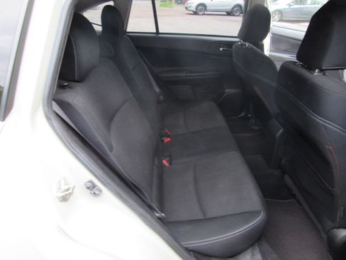 Used 2013 Subaru XV Crosstrek 2.0i Premium AWD/4WD image 15
