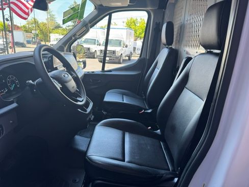Used 2023 Ford Transit 250 148 Medium Roof RWD image 7
