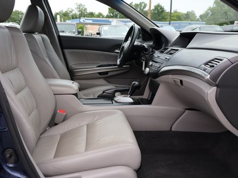 Used 2010 Honda Accord EX-L image 16