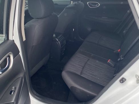 Used 2019 Nissan Sentra SV image 16