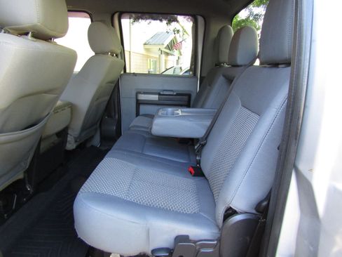 Used 2015 Ford F250 XLT image 11