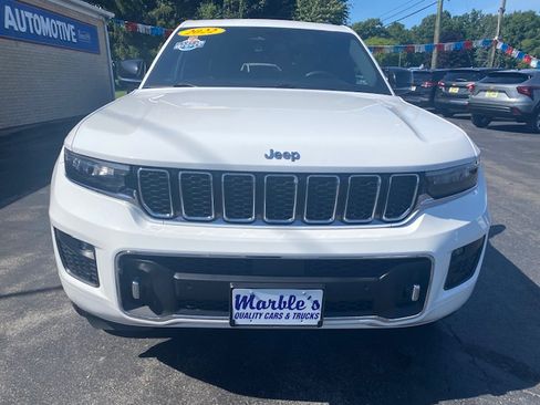 Used 2022 Jeep Grand Cherokee 4WD Overland image 3