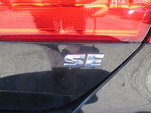 Used 2014 Volkswagen Jetta SE image 8