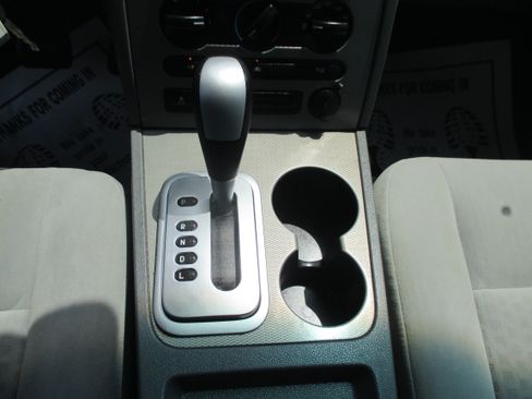 Used 2005 Ford Five Hundred SE AWD image 6