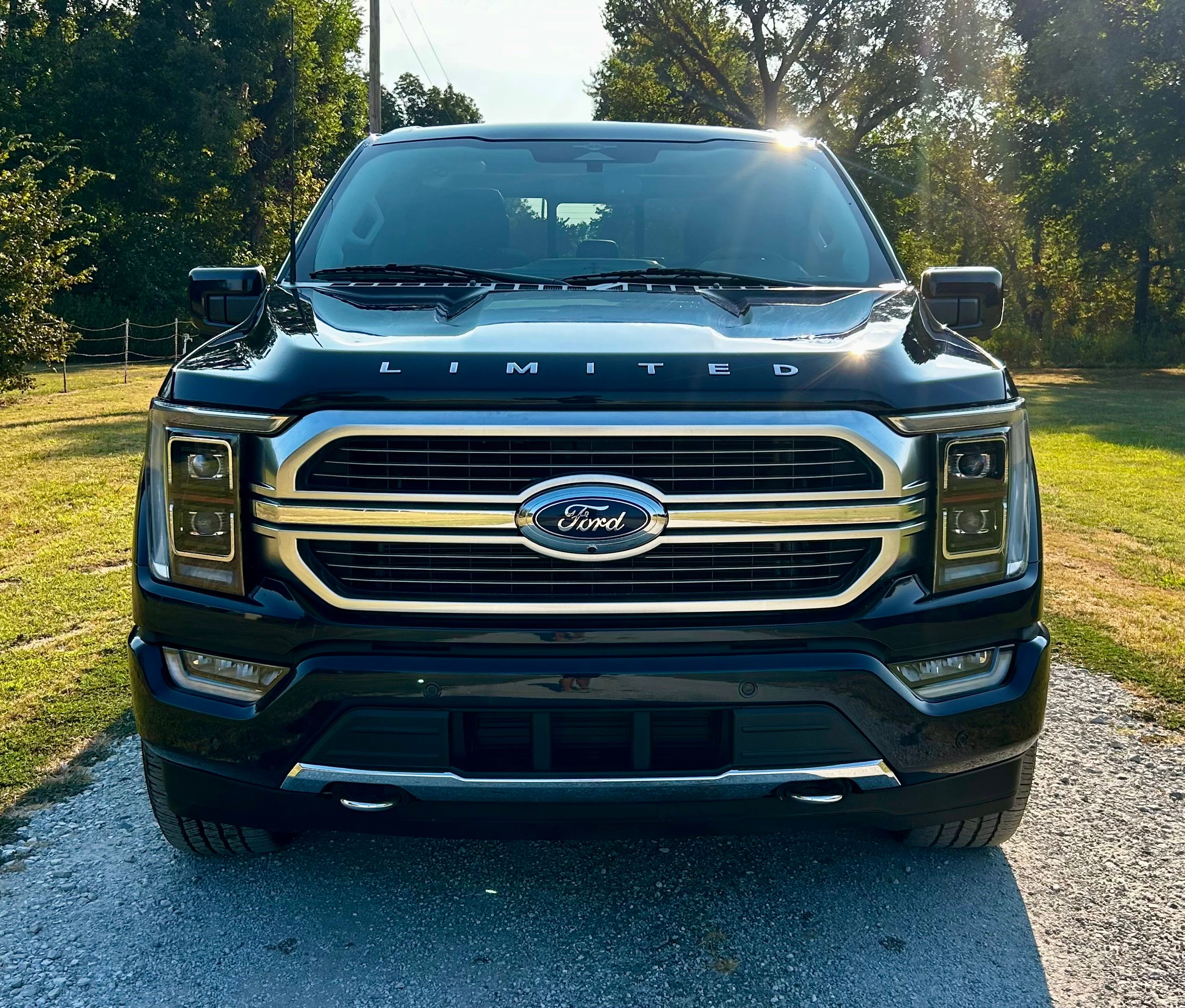 Used 2023 Ford F150 4x4 SuperCrew Hybrid image 14