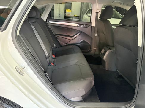 Used 2015 Volkswagen Passat 1.8T FWD image 14