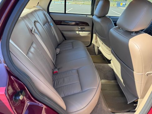 Used 2005 Mercury Grand Marquis GS image 17