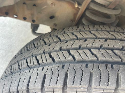 Used 1996 Ford E-150 and Econoline 150 image 8