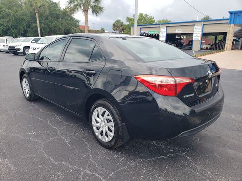 Used 2017 Toyota Corolla LE image 4