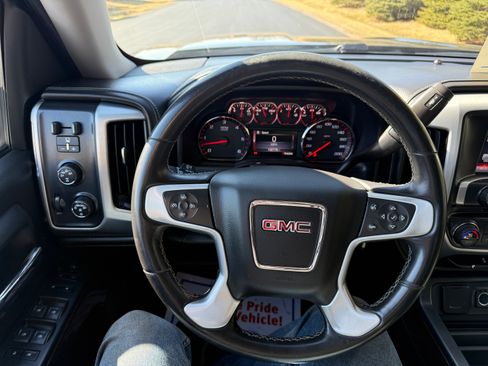 Used 2015 GMC Sierra 1500 SLE image 12