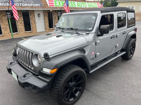 Used 2019 Jeep Wrangler 4WD Unlimited image 1
