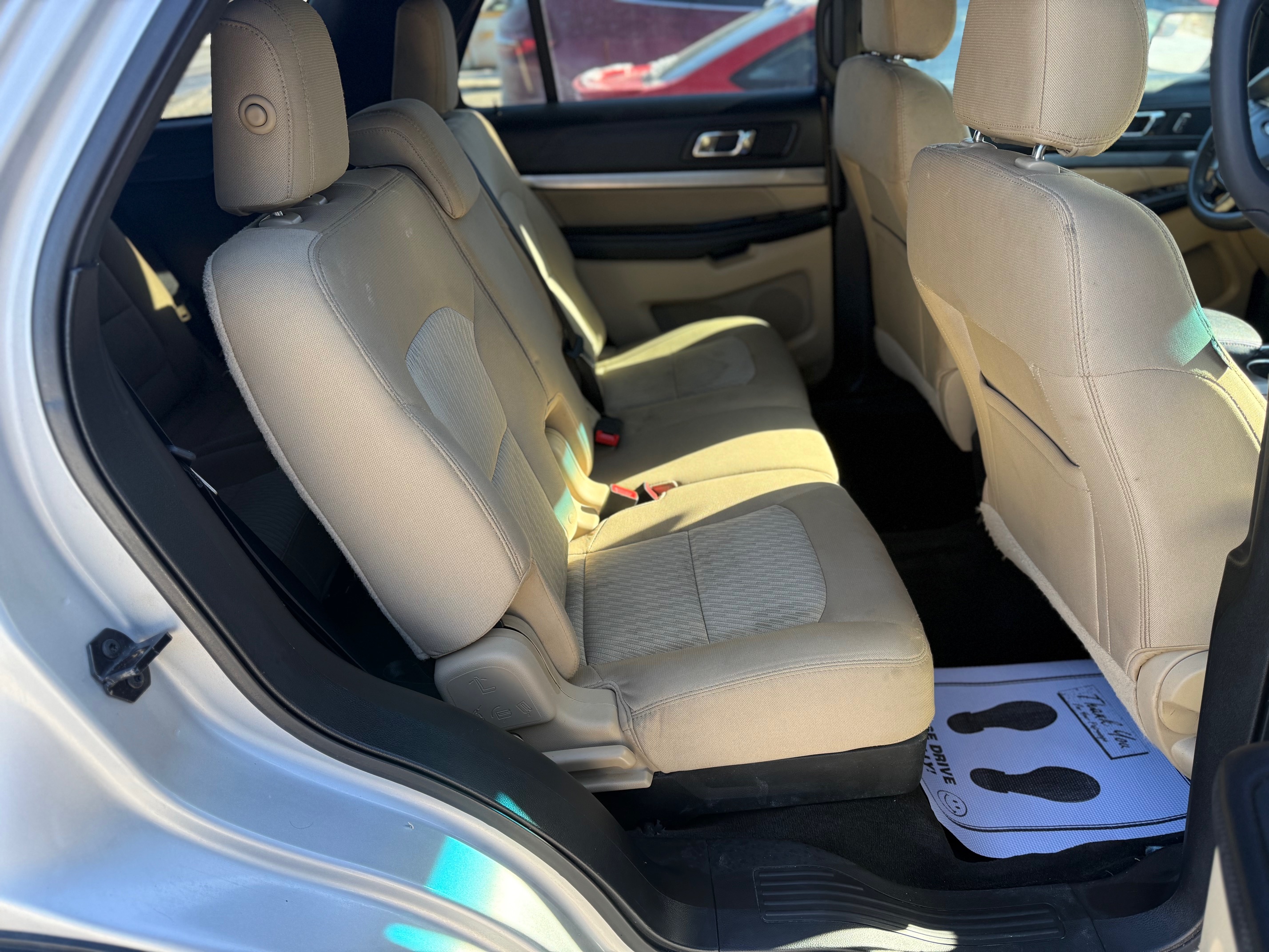 Used 2017 Ford Explorer XL FWD image 9