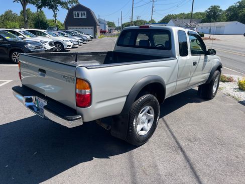 Used 2004 Toyota Tacoma 4x4 Xtracab V6 image 5