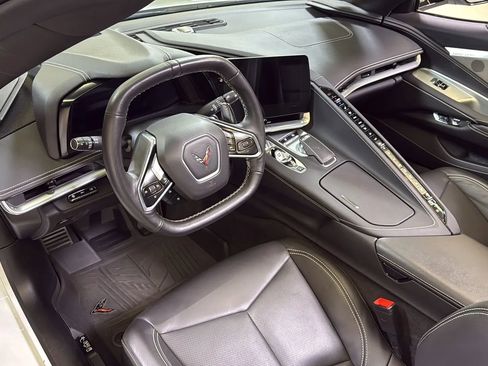 Used 2024 Chevrolet Corvette Convertible w/ 2LT RWD image 13