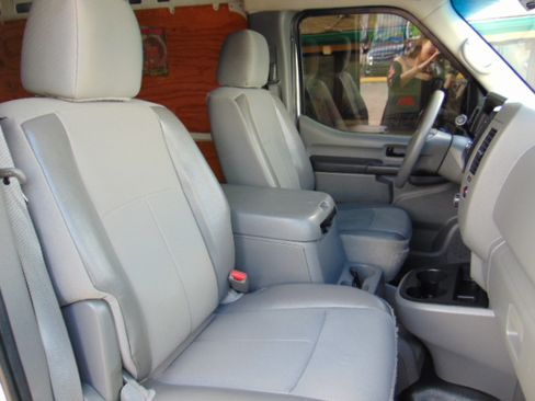 Used 2017 Nissan NV 2500 SL image 23