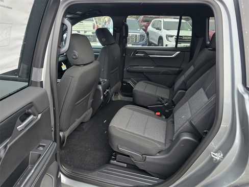 New 2026 GMC Acadia Elevation image 24