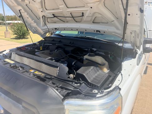Used 2013 Ford F350 2WD Regular Cab Super Duty image 21