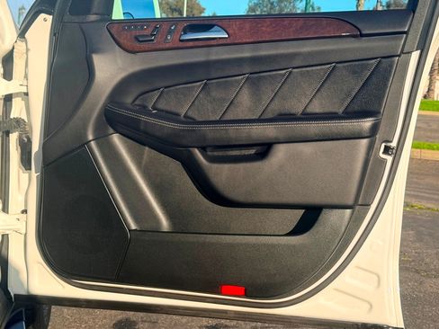 Used 2015 Mercedes-Benz GL 450 image 22