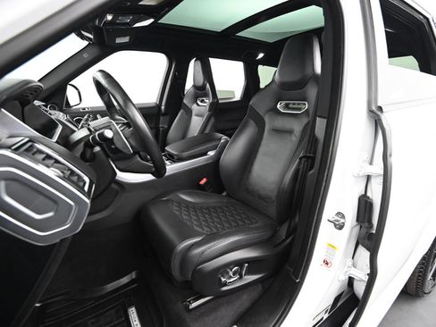 Used 2022 Land Rover Range Rover Sport SVR image 40