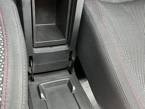 Used 2016 Chevrolet Equinox LS image 38