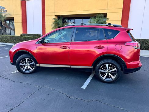Used 2017 Toyota RAV4 XLE FWD image 13
