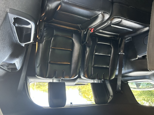 Used 2017 Ford Explorer FWD XLT image 25
