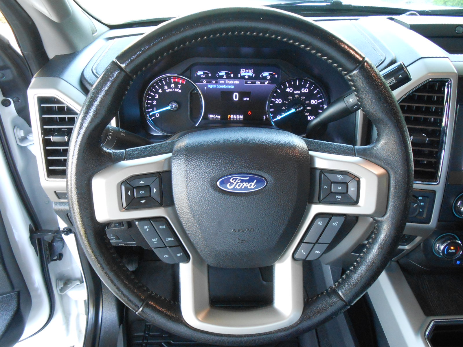 Used 2021 Ford F250 Lariat AWD/4WD image 10