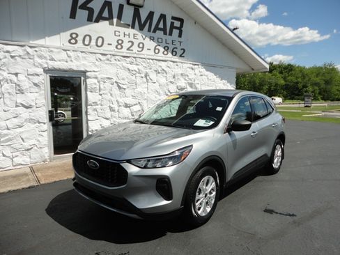 Used 2023 Ford Escape AWD Active image 8