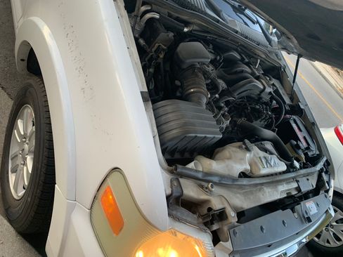 Used 2009 Ford Explorer 2WD XLT image 12