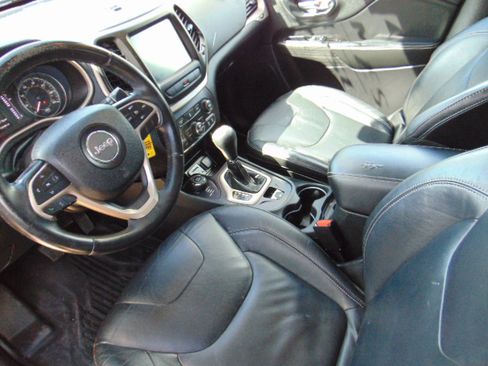 Used 2014 Jeep Cherokee Limited image 11