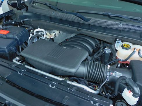 Used 2023 Chevrolet Tahoe LT image 17