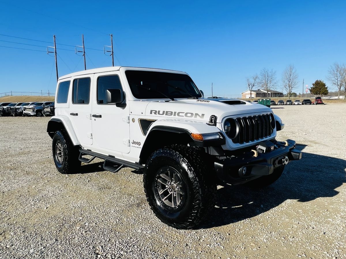 Used 2025 Jeep Wrangler Rubicon 392 AWD/4WD image 2