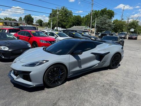 Used 2024 Chevrolet Corvette Z06 image 1