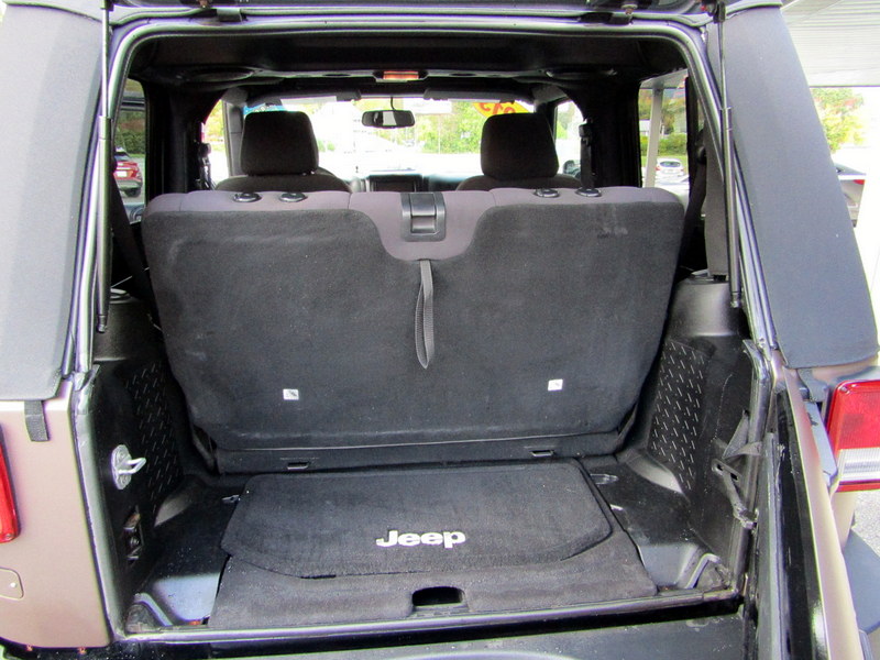 Used 2013 Jeep Wrangler 4WD Sport image 16