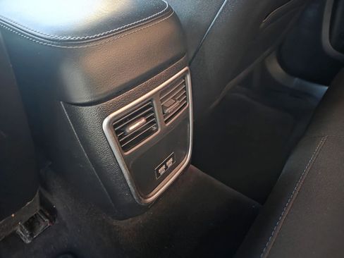 Used 2019 Dodge Charger Scat Pack image 9